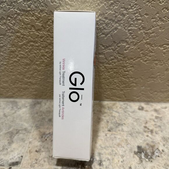 reVive Light Therapy Glo Portable Anti-Aging Light Therapy Device New In Package - Picture 2 of 5